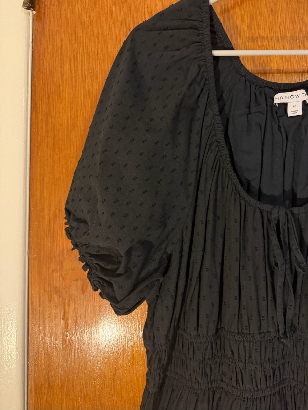 Black Puff-Sleeve Maxi Dress with Smocked Waist - Unbranded - Picture 2 of 4